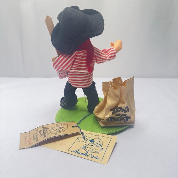 ANNALEE 1997 7" HALLOWEEN SWASHBUCKLER Pirate Boy With Tags & Bag - Picture 11 of 11